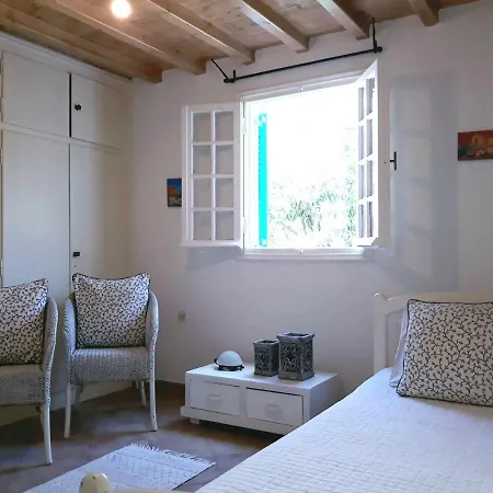 Infinity Mykonos Suites 호텔 2*