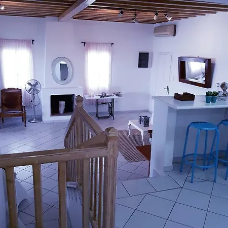 Infinity Mykonos Suites 2*
