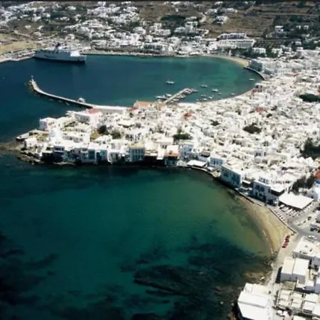 Infinity Mykonos Suites 2*